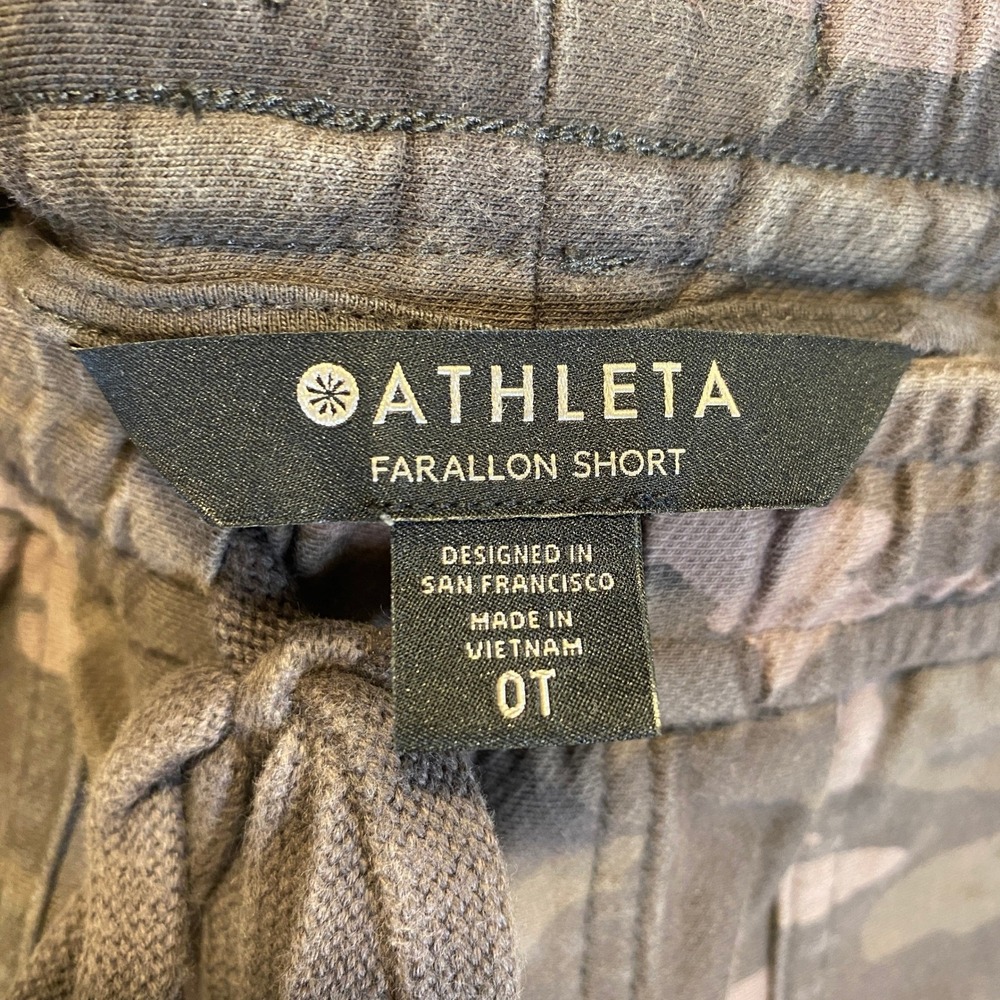 Athleta Farallon Short Women 0T Brown Camo Excellent Drawstring Utility Pockets - Picture 2 of 8